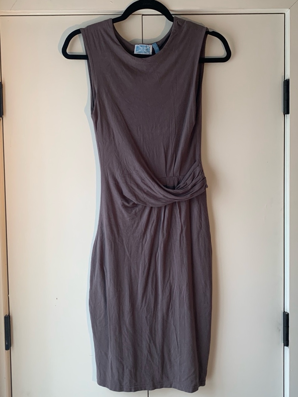 Sleeveless Twist-Detail Midi Dress in Gray